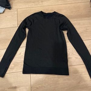 Black lululemon top, size 4